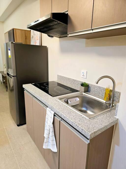 Be Residences Condo - Near Ayala And Cebu It Park Cebu